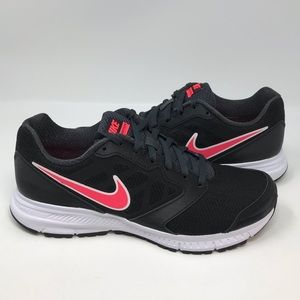 Nike Women's Black and Pink Running Shoes